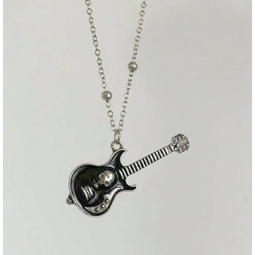 قلادة كيتار صغيرة Small guitar necklace