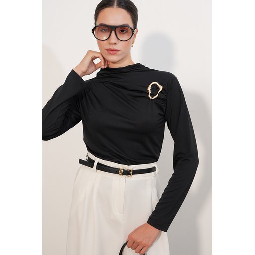 بلوزة نسائية بأكمام طويلة وتفاصيل مشبك 40046 - أسود Women's Long Sleeve Blouse with Buckle Detail 40046 - Black