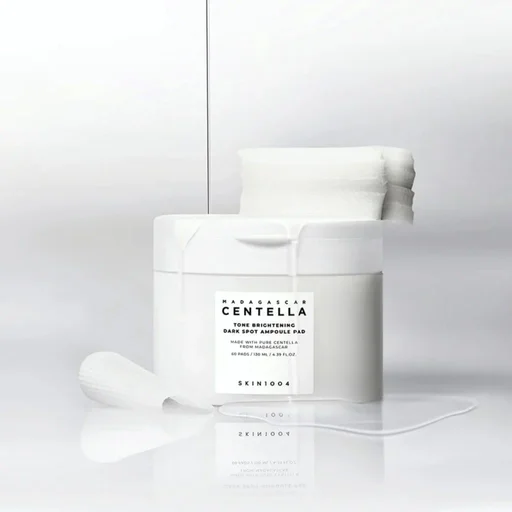 ضمادات مدغشقر سينتيلا لتفتيح البشرة ومعالجة البقع الداكنة (60 ضمادة، 130 مل) Madagascar Centella Tone Brightening Dark Spot Ampoule Pad 60 Pads, 130 ml