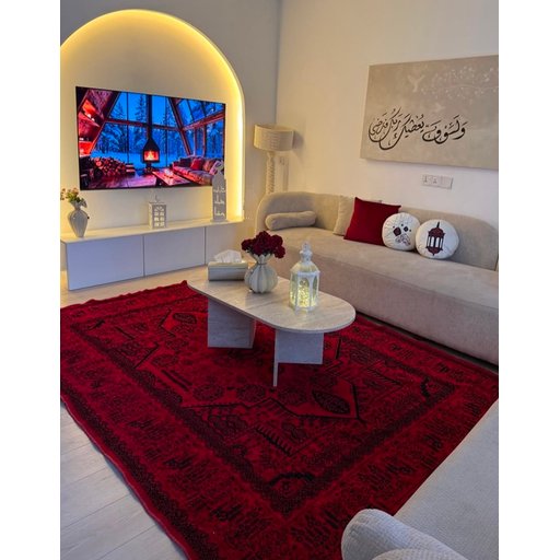 مفرش  الاحمر الترند قياس 2*3 A secondary mattress.