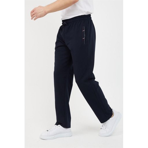 بنطال رياضي رجالي كحلي بقصة مريحة مع تفاصيل تطريز وجيب بسحاب Men's Navy Blue Relaxed Fit Sweatpants with Zipper Pocket & Embroidery Detail