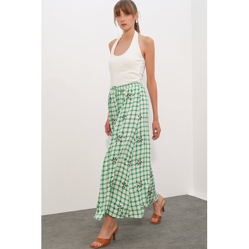 تنورة نسائية طويلة بنقشة مربعات - أخضر - 8065 Women's Long Plaid Skirt 8065 - Green