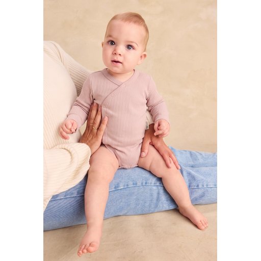 سالوبيت أطفال متقاطع (كروفاز) 0-18 شهر - وردي بودرة Baby Crossover Bodysuit 0-18 Months - Powder Pink