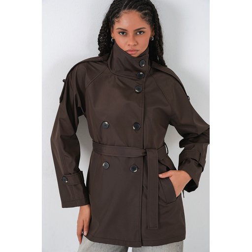 ترنشكوت نسائي قصير بياقة متقاطعة 5980 - بني Women's Crossover Collar Short Trench Coat 5980 - Brown