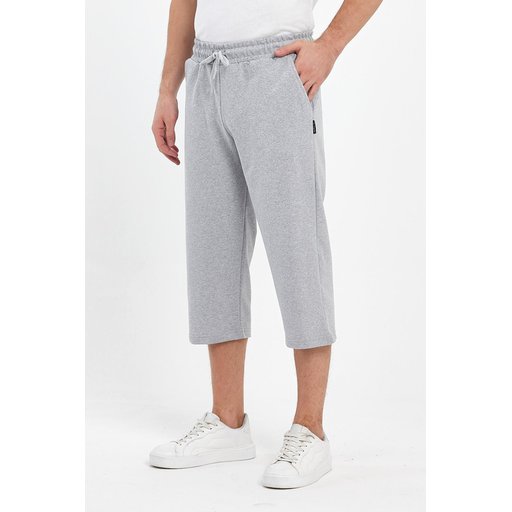 شورت برمودا رجالي رمادي بجيوب جانبية، طول تحت الركبة، خصر مطاطي قابل للتعديل Men's Grey Bermuda Shorts with Side Pockets, Below-Knee Length, Adjustable Elastic Waist
