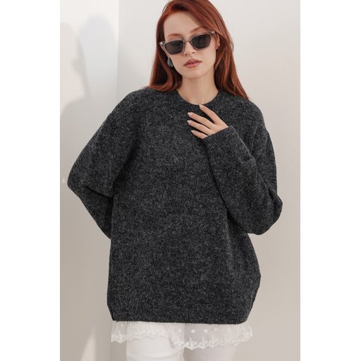 كنزة نسائية تريكو فضفاضة بتفاصيل تول 15968 - أسود Women's Oversize Knit Sweater with Tulle Detail 15968 - Black