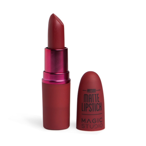 احمر شفاه مات Matte lipstick
