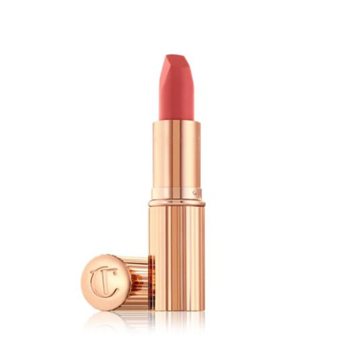 احمر شفاه كريمي مات Matte Revolution Lipstick