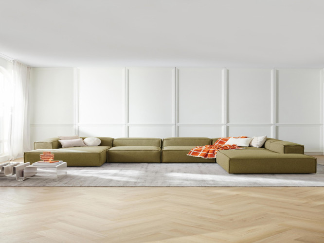 أريكة لينون النموذجية المصنوعة من مزيج الكتان Typical Lennon sofa made of linen blend
