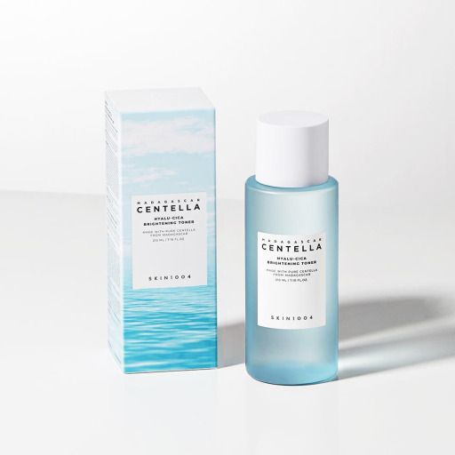 تونر تفتيح وترطيب البشرة بسنتيلا 210 مل Madagascar Centella Hyalu-Cica Brightening Toner 210 ml