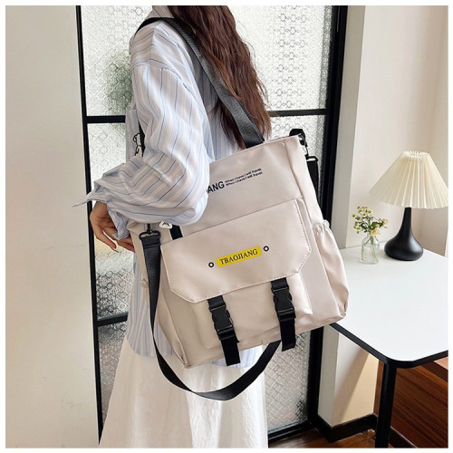 حقيبة توت باگ Tote bag