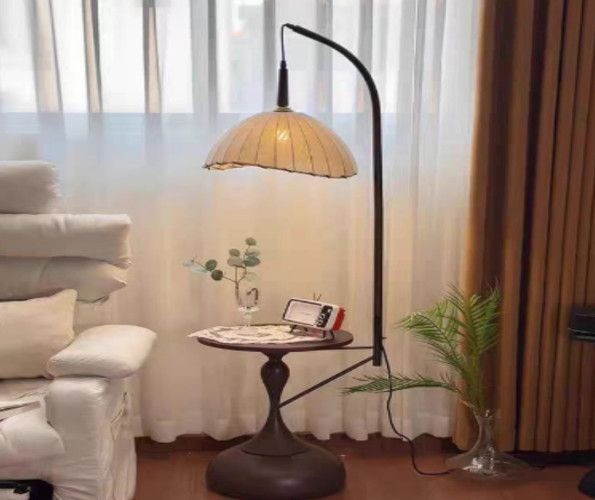 مصباح ارضي عصري من الخشب wooden floor lamp