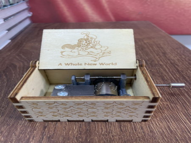 صندوق موسيقى خشبي - علاء الدين Alaadin wooden music box