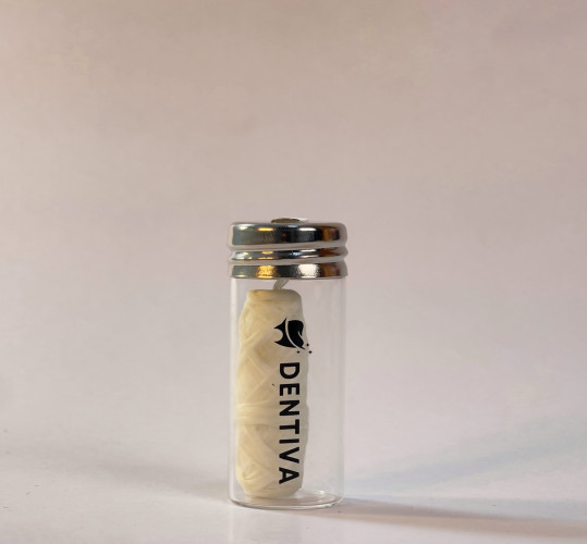 خيط أسنان حريري Silk Dental Floss