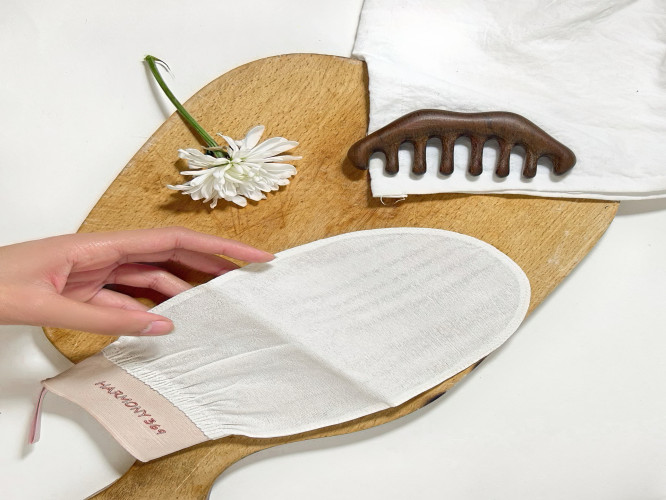 كف الحرير Silk Exfoliating glove