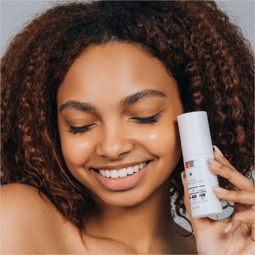 دفاع متقدم ضد الشوائب﻿ (لعلاج العيوب) تحسين + تجديد ADVANCED BLEMISH DEFENSE perfecting + rejuvenating