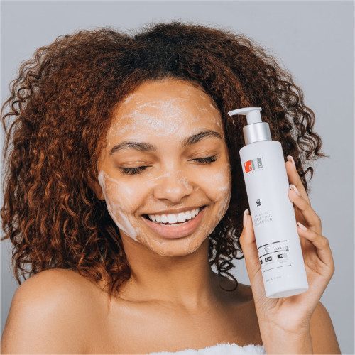 غسول الوجه Advanced Purifying Cleanser Advanced Purifying Cleanser HIGH-PERFORMANCE FACEWASH