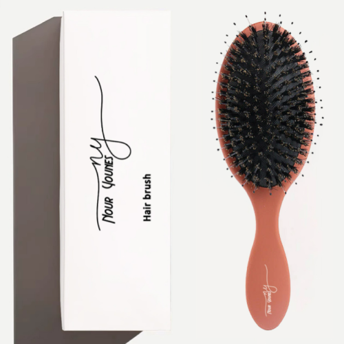 فرشاة شعر احمر Hair brush red