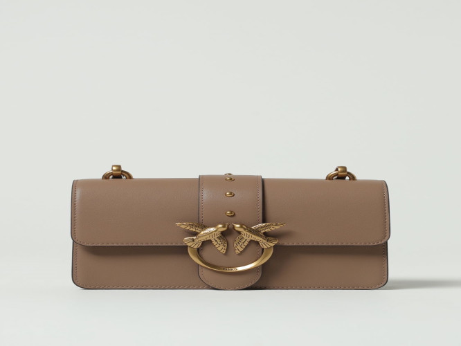 جنطة نسائية فخمة لون أسود بتصميم أيقوني راقٍ hand bag