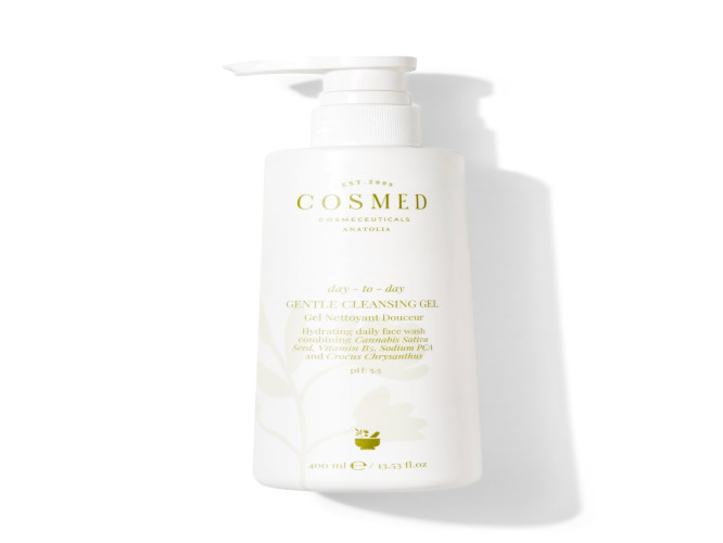 كوزمد جل التنظيف اللطيف للاستخدام اليومي - 200 مل Cosmed Day To Day Gentle Cleansing Gel - 200ml