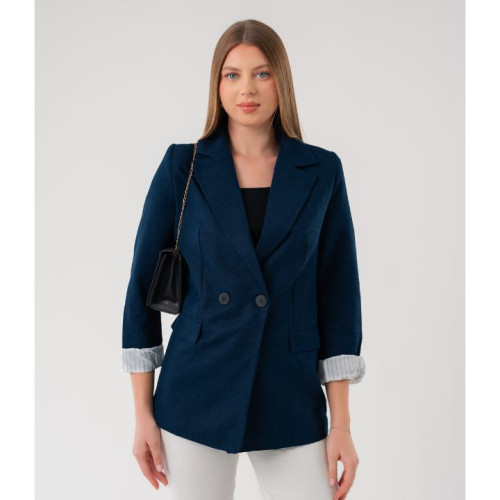 جاكيت بليزر بقصّة قصيرة Cropped Blazer