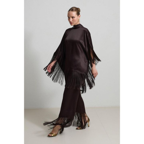 طقم بلوزة وبنطال بتفاصيل شرّابات Chocolate Tassel Detailed Blouse And Trouser Set
