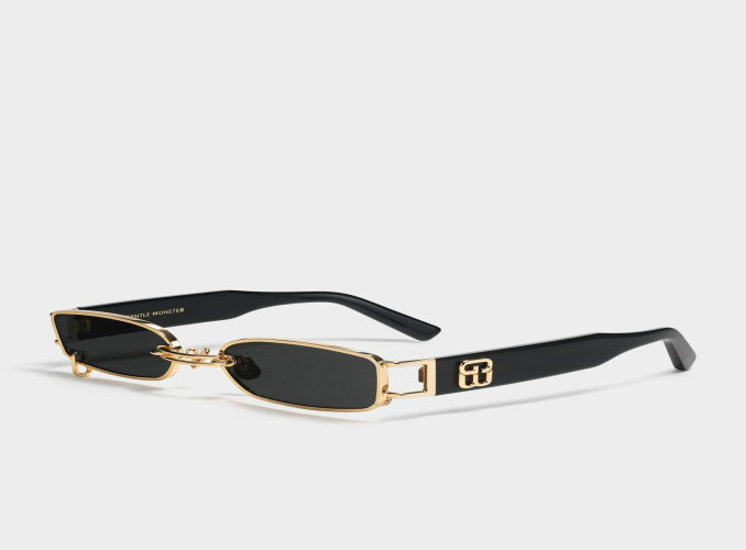 مناظر شبابية سوداء ب اطار ذهبي Sunglasses