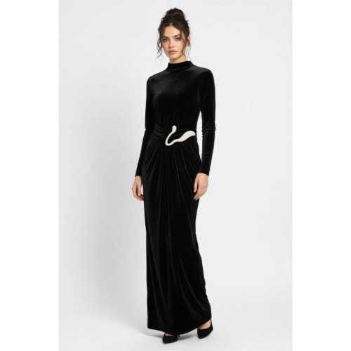 فستان مخملي بتفاصيل وإكسسوار على الخصر Waist Accessory Detailed Velvet Dress