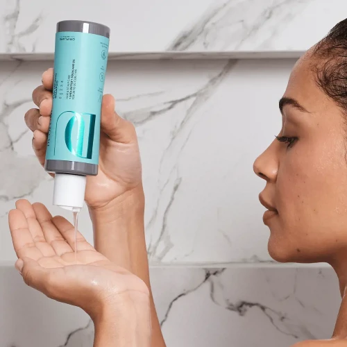 شامبو لتغذية الشعر الكيرلي Shampoo for the Care and Definition of Curly Hair