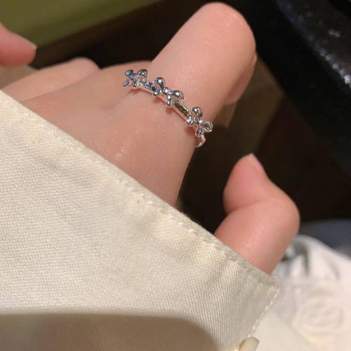 خاتم فيونكة فضي silver bow ring