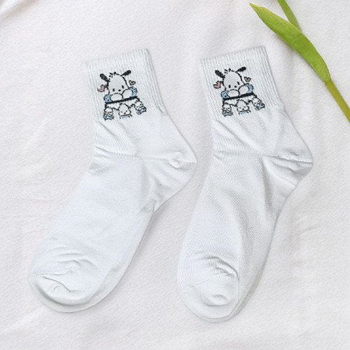 جوارب بيضاء بطبعة بوشاكو - سانريو White Pochacco Character Socks - Sanrio