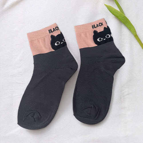 جوارب  سوداء بشريط وردي وطبعة القطة السوداء "بلاك" Black and Pink Two-Tone Socks with "BLACK" Cat Print