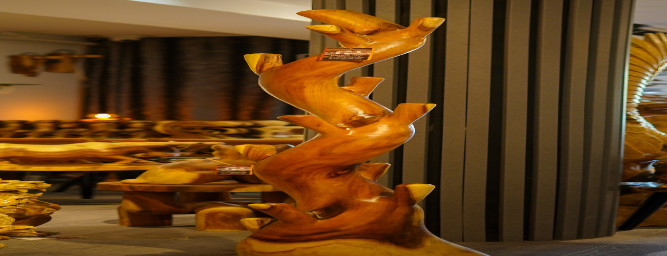 حامل ملابس الخشبی Wooden Cloths Stand