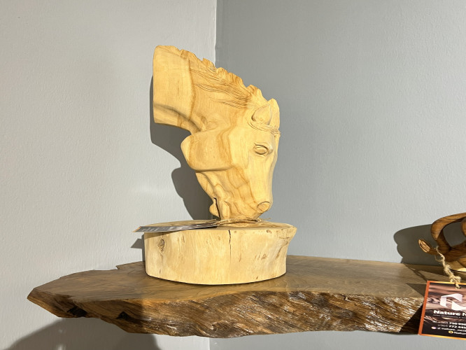 رأس الحصان الخشبي Wooden Horse Head Sculpture