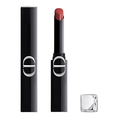 أحمر شفاه لامع أون ستيج On Stage Shock Shine Lipstick