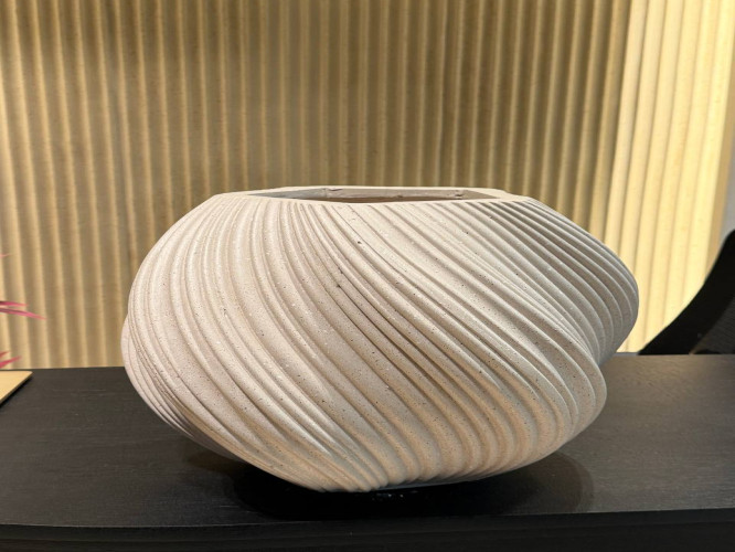 سندان فخار clay vase