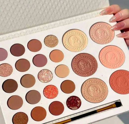 باليت مكياج متكامل Eyeshadows