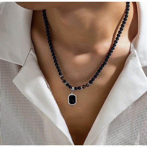 قلادة رجالية مربعة الشكل مزينة بخرز عين النمر، مناسبة للارتداء اليومي Men's Tiger Eye Beaded Square Mosaic Pendant Necklace, Suitable For Daily Wear