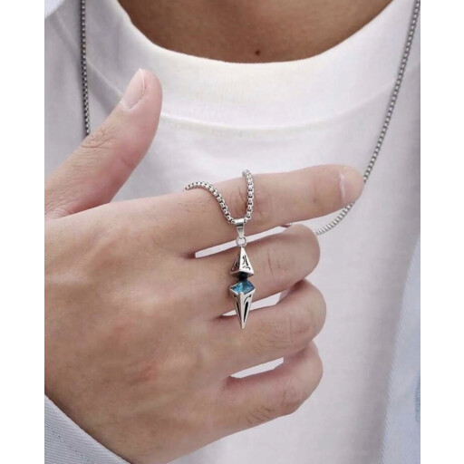 قلادة أنيقة للجنسين بحجر أزرق مع سلسلة من الفولاذ المقاوم للصدأ، بتصميم هندسي Fashionable Unisex Blue Stone Pendant Necklace With Stainless Steel Chain