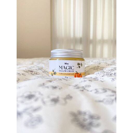 كريم معالج للاقدام Magic yellow cream