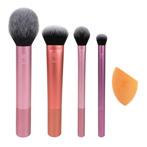 سيت فرش للوجه والعين مع بيوتي بلندر Everyday Essentials Brushes and Sponge Set