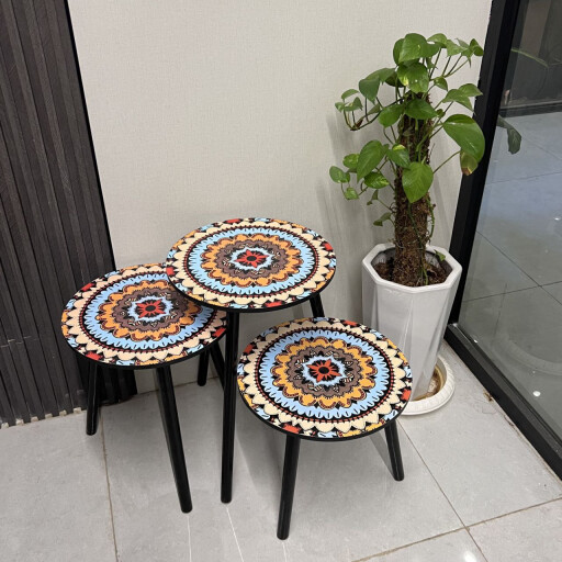 طقم طاولات استكان 3 قطع بنقشة ماندالا ملونة Estkan Table Set 3 Pieces with Colorful Mandala Design