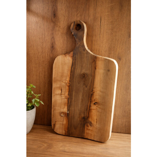 تخته ( لوح تقطيع )  من خشب الجوز walnut wood  cutting board
