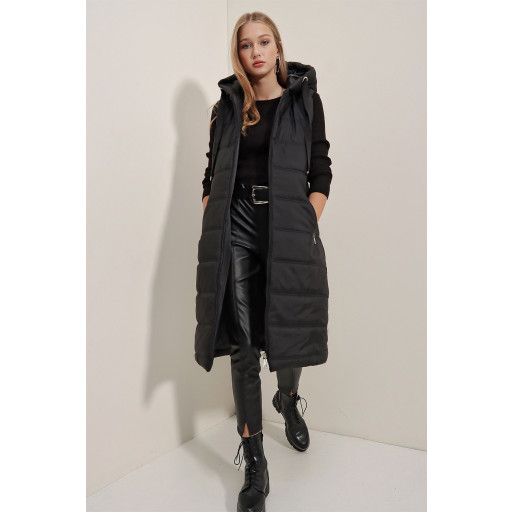 5140 Hooded Long Puffer Vest - Black