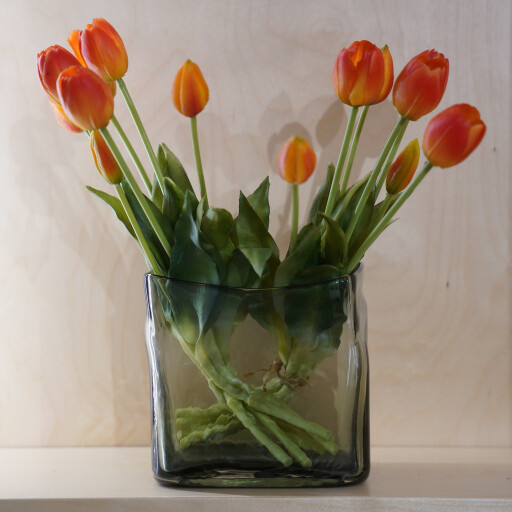 فازة شفافة مستطيلة ملونة M Colored rectangular transparent vase