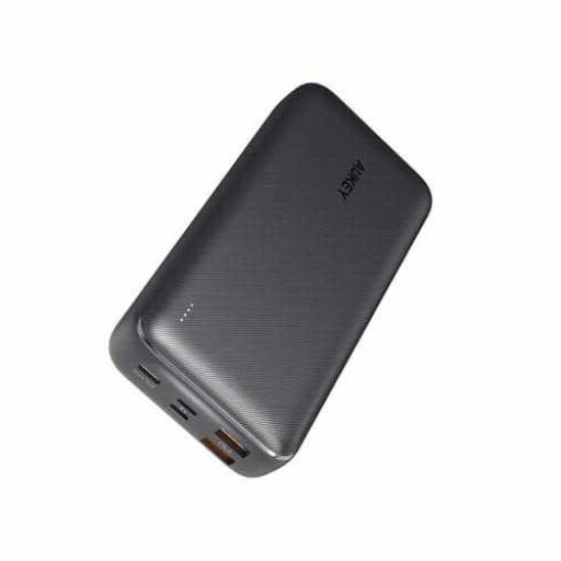 اوكي باور بانك بسعة 20000 مللي أمبير، توصيل طاقة 20 واط ، ومؤشرات LED Aukey 20000mAh Power Bank With 20W Power Delivery, Fast Charging, And Led Indicators