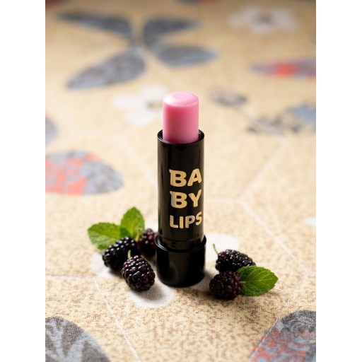 مرطب ومعالج للشفاه برائحة التوت 24 ساعه Royal Elixir Lip Balm