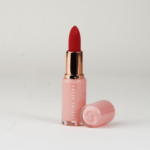 أحمر شفاه كريمي مات Matte Lipstick