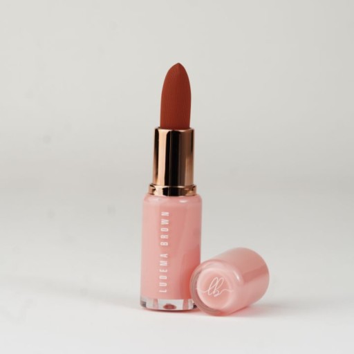 أحمر شفاه كريمي مات Matte Lipstick