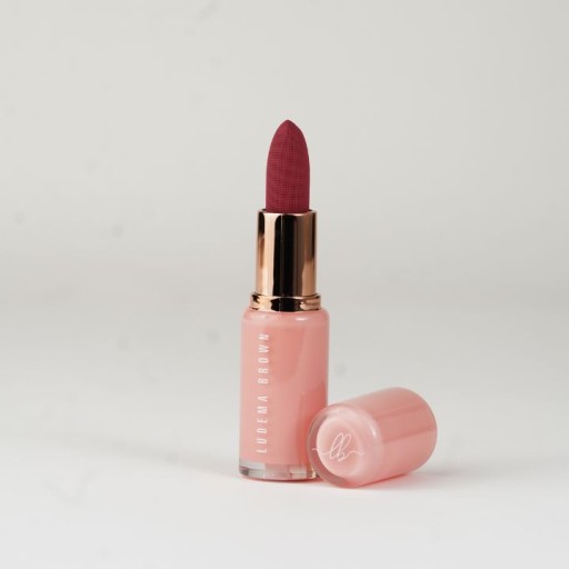 أحمر شفاه كريمي مات Matte Lipstick